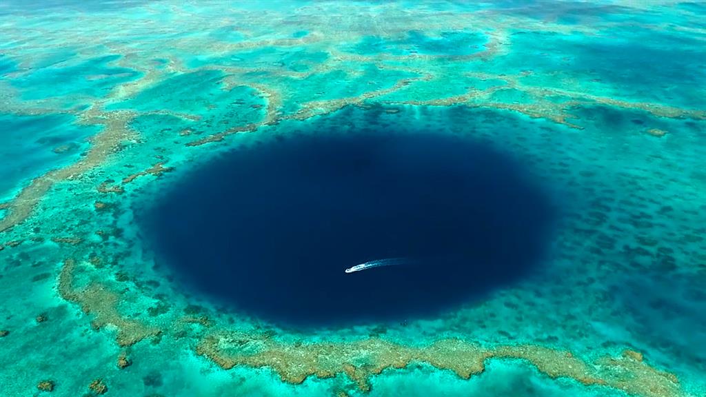 Peer Inside A Mysterious Blue Hole In The Great Barrier Reef